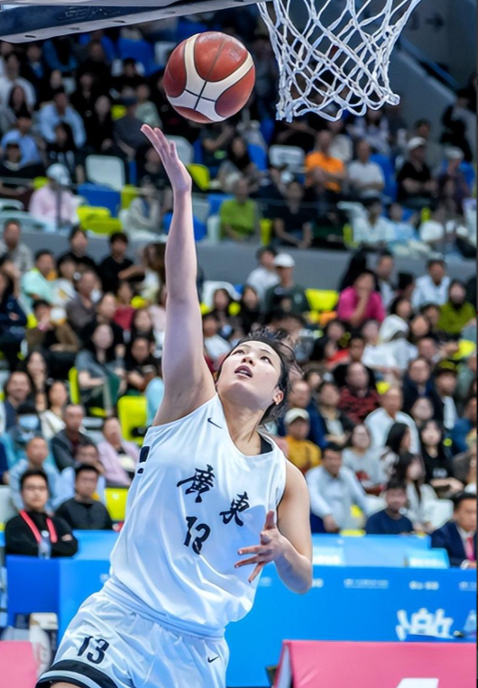 乐鱼在线登录-WCBA杯赛曝出大冷门，头号热门输球垫底，四川女篮登顶积分榜