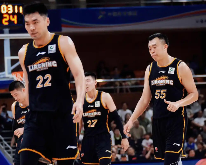 远胜王俊杰，新援或曝光，中锋，签字费8位数，卖张镇麟钱或清空|韩德君|赵继伟|辽宁男篮|CBA|圣安东尼奥马刺队_新浪体育_新浪新闻